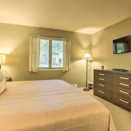 Corner-Unit Condo With Grill Walk To Lake Tahoe! Incline Village Exterior photo