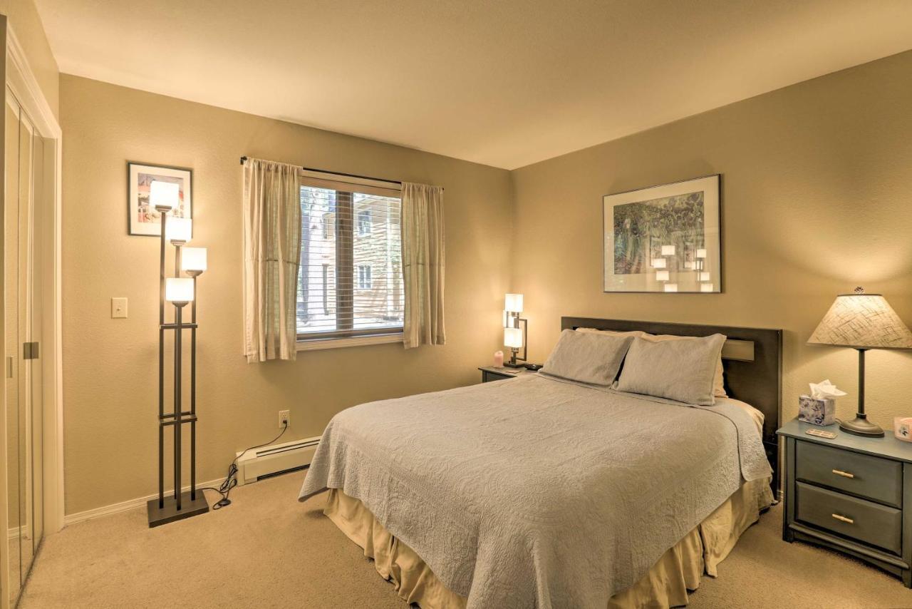 Corner-Unit Condo With Grill Walk To Lake Tahoe! Incline Village Exterior photo