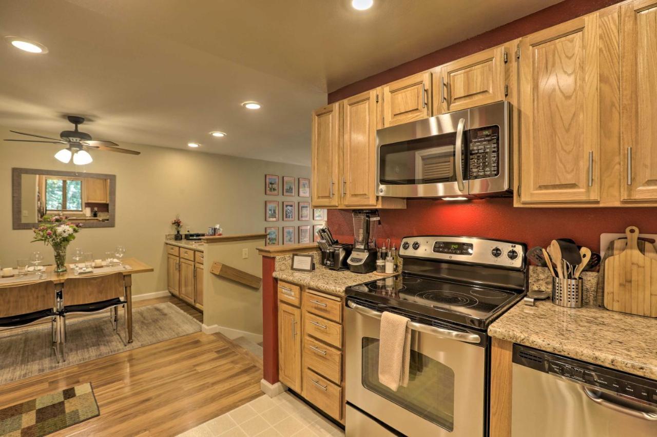 Corner-Unit Condo With Grill Walk To Lake Tahoe! Incline Village Exterior photo