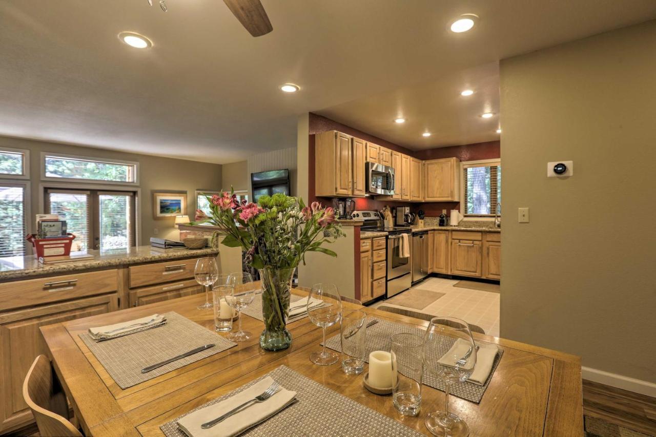 Corner-Unit Condo With Grill Walk To Lake Tahoe! Incline Village Exterior photo
